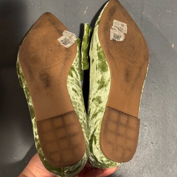 ASOS DESIGN (Wide Fit) Lake bow pointed ballet flats in green, Size 9W - Picture 4 of 5